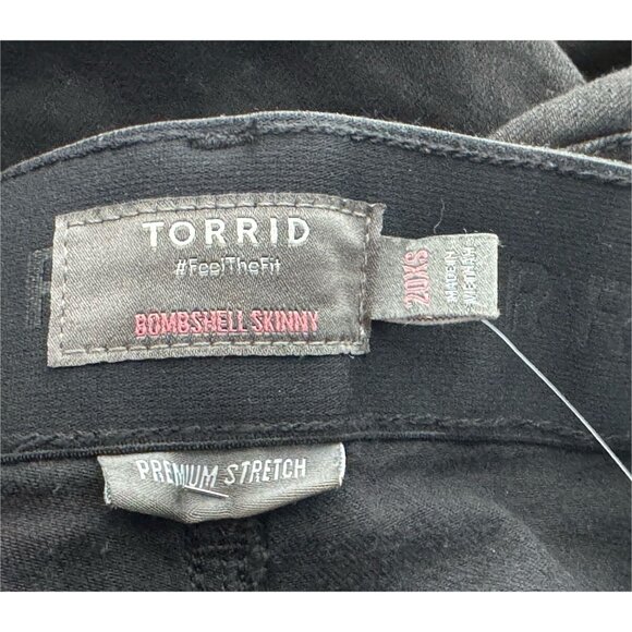 TORRID NWT Bombshell Stretch Skinny Jeans Destructed High Rise Black Size 20XS - Picture 3 of 11